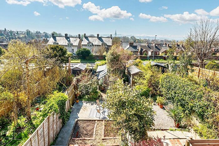 3 Bedroom Terraced House For Sale In Campbell Road, Salisbury, SP1