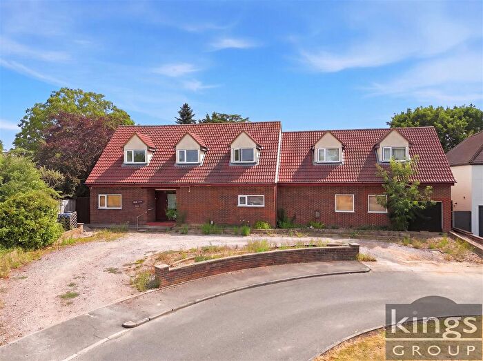 6 Bedroom Detached House For Sale In Tye Green Village, Harlow, CM18