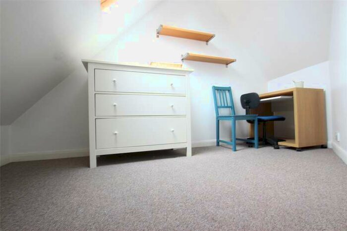 1 Bedroom Garage / Parking To Rent In 27 Bywater Place, London, SE16