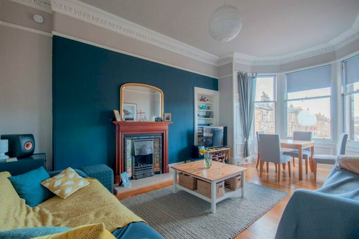 3 Bedroom Flat To Rent In L &#; Thirlestane Road, Edinburgh, EH9