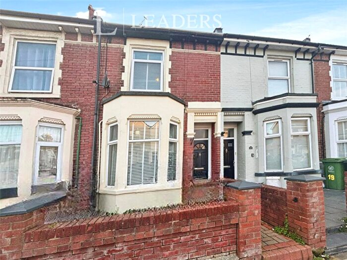 3 Bedroom Terraced House For Sale In North End Grove, Portsmouth, Hampshire, PO2