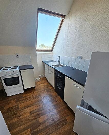 1 Bedroom Property To Rent In Anlaby Road, Hull, HU4