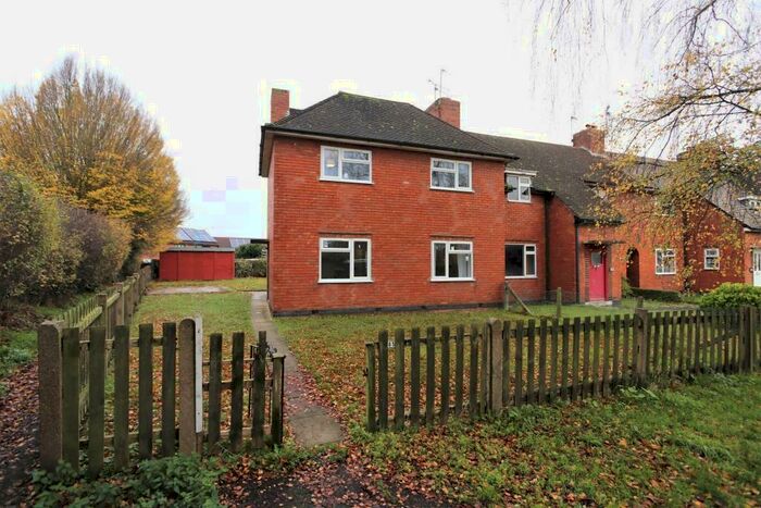 3 Bedroom Semi-Detached House To Rent In Station Road, Melbourne, DE73