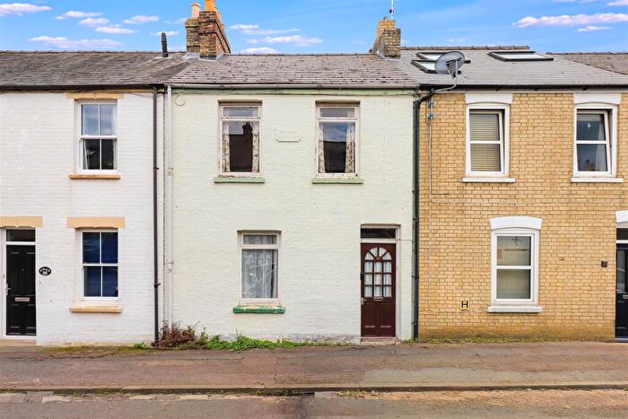 2 Bedroom Terraced House For Sale In Malta Road, Cambridge, CB1
