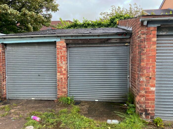 Parking/garage To Rent In Collingwood Avenue, Blackpool, FY3