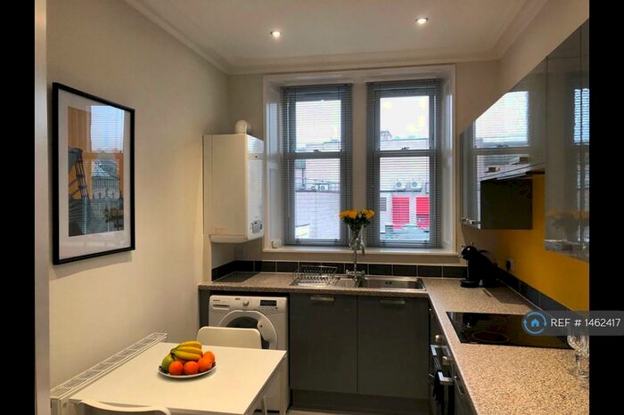 2 Bedroom Flat To Rent In Scott Street, Perth, PH1