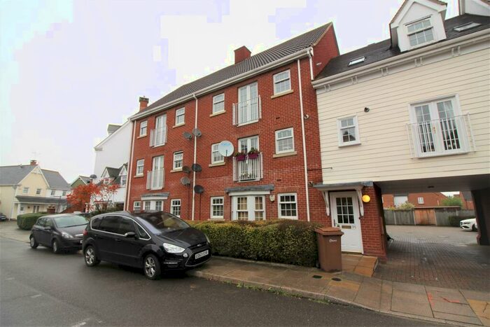 2 Bedroom Apartment To Rent In Burnell Gate, Chelmsford, CM1