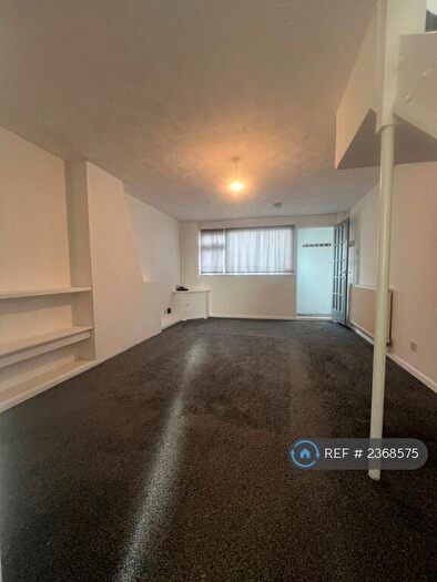 2 Bedroom End Of Terrace House To Rent In Telford Way, Leicester, LE5