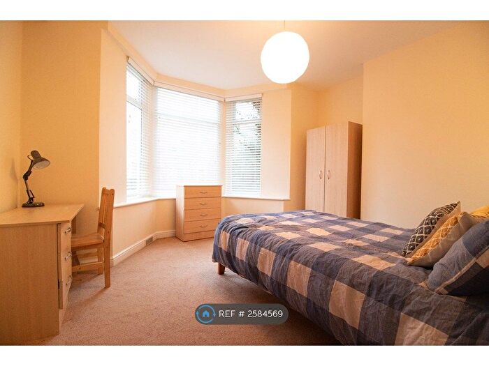 2 Bedroom Flat To Rent In Brighton Grove, Newcastle Upon Tyne, NE4