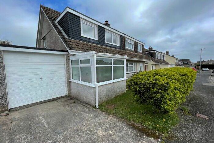 3 Bedroom Property To Rent In Glyn Way, Truro, TR3