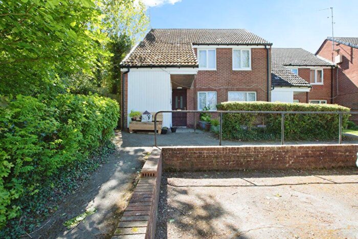 2 Bedroom Flat For Sale In Brow Hey, Preston, PR5