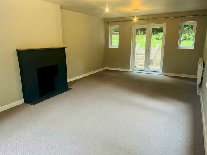 5 Bedroom Detached House To Rent In High Molewood, Hertford, SG14