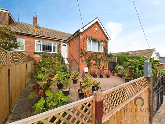 2 Bedroom Bungalow For Sale In Lynmouth Drive, Minster On Sea, Sheerness, Kent, ME12