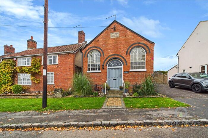 1 Bedroom Detached House For Sale In High Street, Milton Malsor, Northamptonshire, NN7