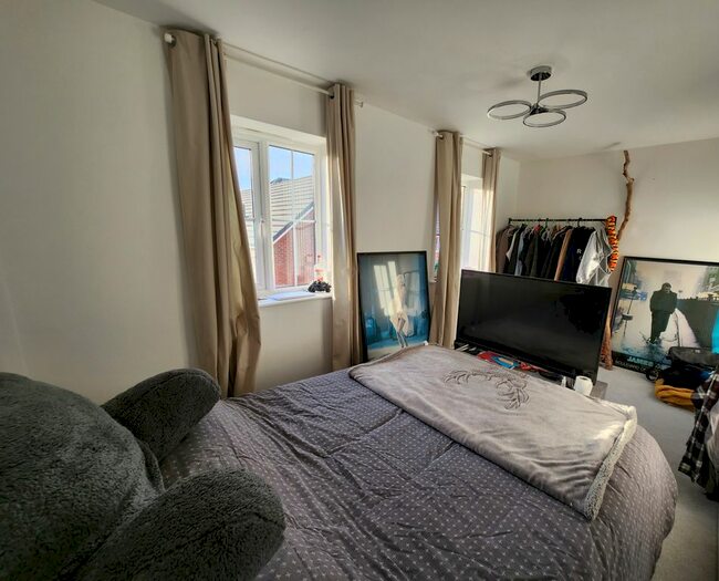 4 Bedroom Town House To Rent In The Avenue, Priors Hall Park, Corby, NN17