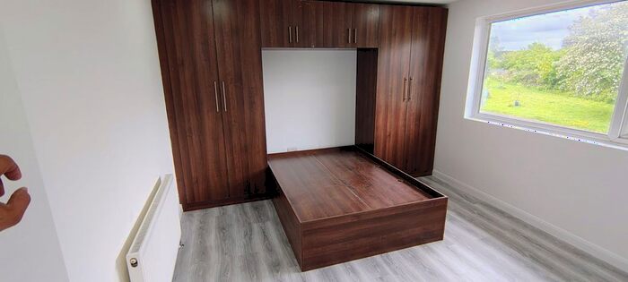 5 Bedroom Semi-Detached House To Rent In Woodhall Lane, Watford, WD19