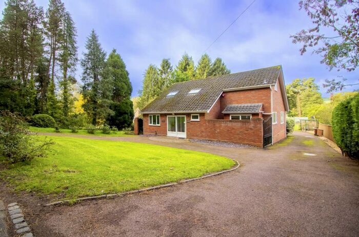 4 Bedroom Detached House For Sale In Pinewoods, Kingsford Lane, Wolverley, DY11
