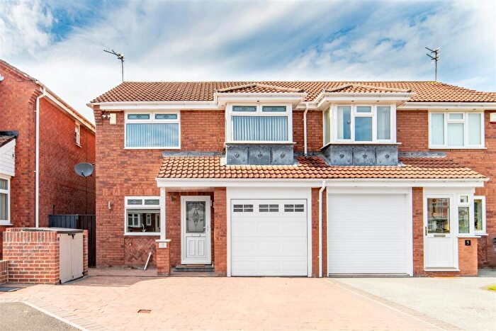 3 Bedroom Semi-Detached House For Sale In Southfields, Dudley, Cramlington, NE23