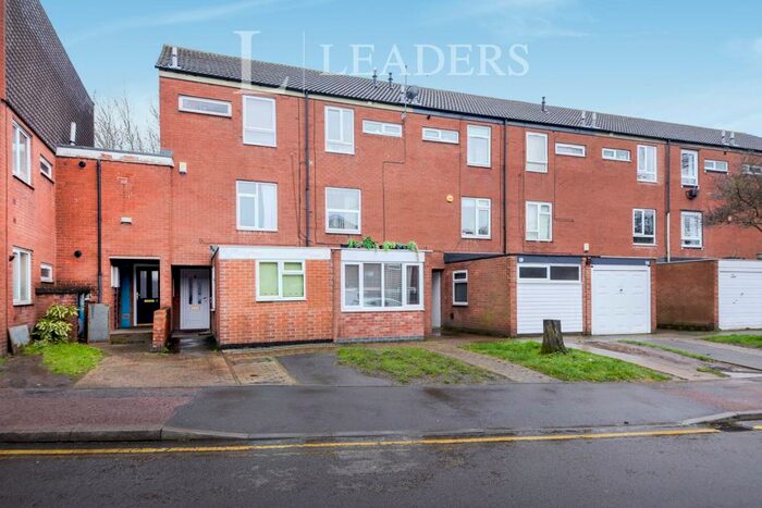 Studio To Rent In Uppingham Gardens, NG2