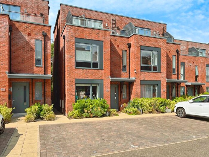 5 Bedroom Semi-Detached House For Sale In Bempton Drive, Didsbury, Manchester, M20