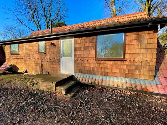 2 Bedroom Detached Bungalow To Rent In Cedar Wood Court, Chorley New Road, Lancashire, Bolton., BL1