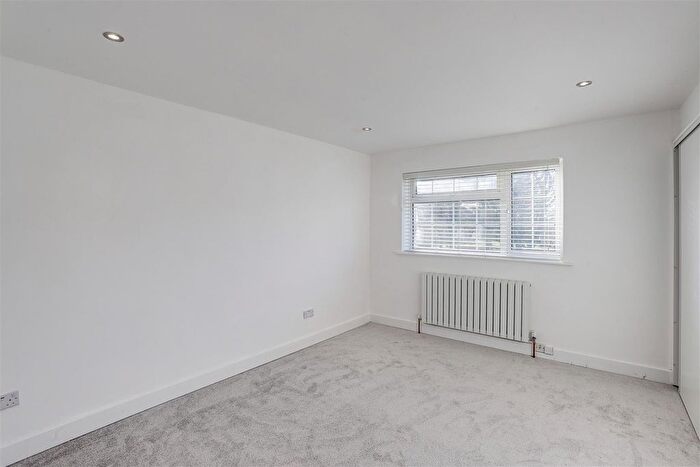 2 Bedroom End Of Terrace House To Rent In Spinningdale, Arnold, Nottinghamshire, NG5