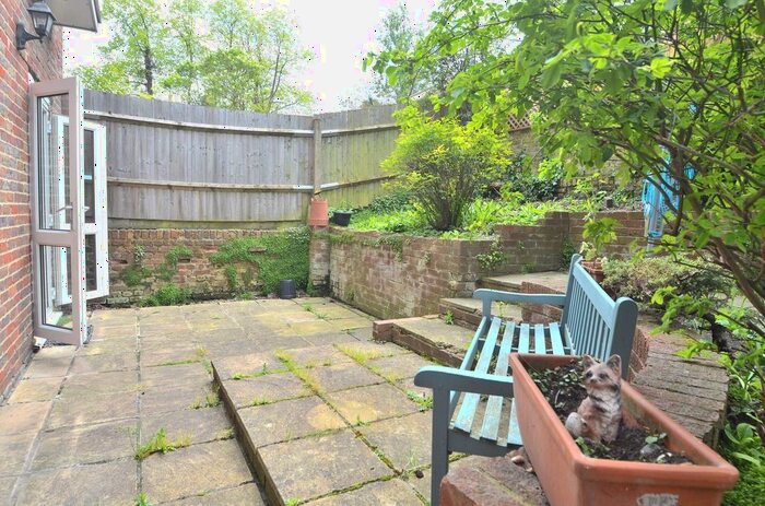 2 Bedroom Maisonette To Rent In Founders Gardens, Crystal Palace, SE19