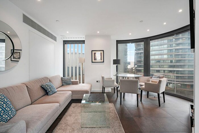 2 Bedroom Flat For Sale In Chronicle Tower, City Road, London, EC1V
