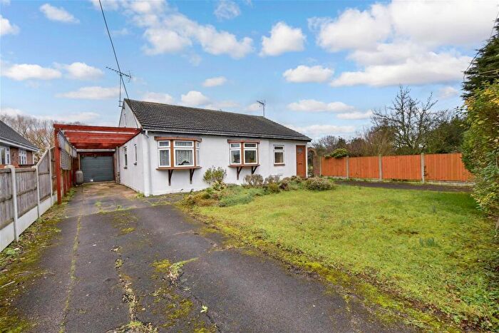 3 Bedroom Detached Bungalow For Sale In Fairway, Wickford, Essex, SS12