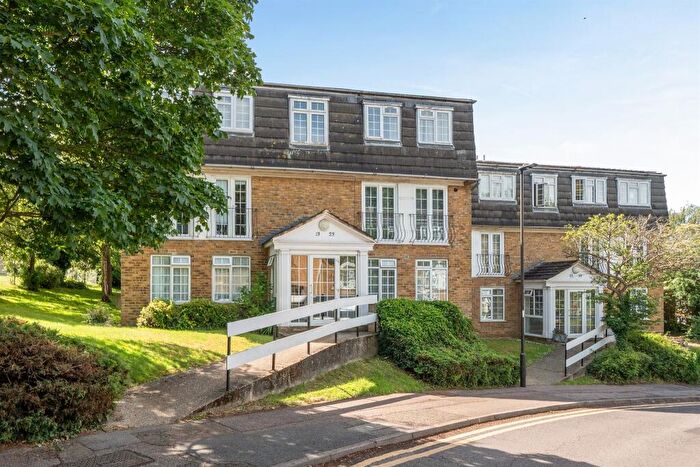 1 Bedroom Flat For Sale In Crofton Way, Enfield, EN2