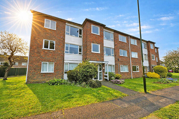 2 Bedroom Apartment For Sale In Rectory Road, Shoreham-by-Sea, BN43