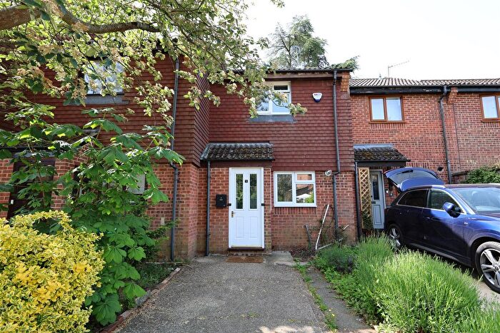 2 Bedroom Terraced House For Sale In Cross Keys Close, Sevenoaks, TN13