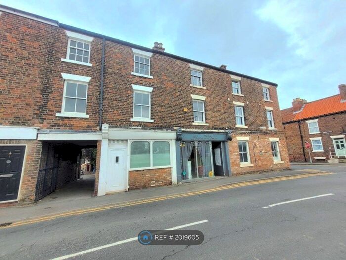1 Bedroom Flat To Rent In High Street, Crowle, Scunthorpe, DN17