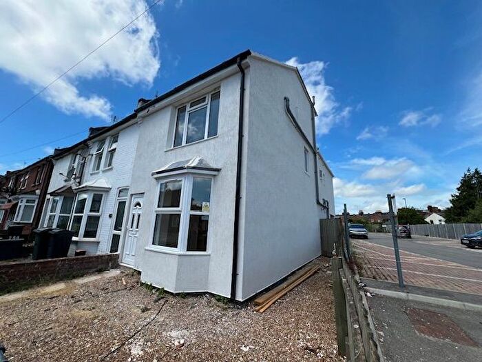 4 Bedroom Property To Rent In Beaver Road, Ashford, TN23