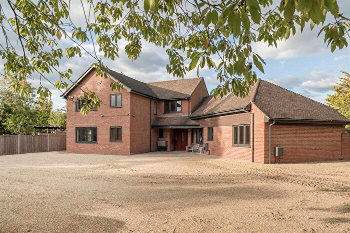5 Bedroom Detached House For Sale In Wangfield Lane, Curdridge, SO32