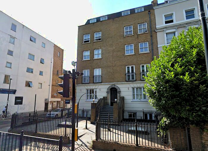 3 Bedroom Flat To Rent In Temple Street, London, E2