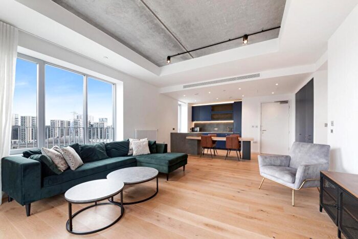 2 Bedroom Apartment For Sale In Serapis House, Goodluck Hope Walk, London, E14