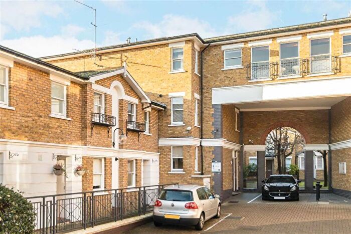 1 Bedroom Flat For Sale In Hillgate Place, Clapham South, SW12