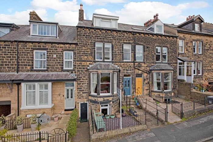 4 Bedroom Terraced House For Sale In Richmond Place, Ilkley, LS29