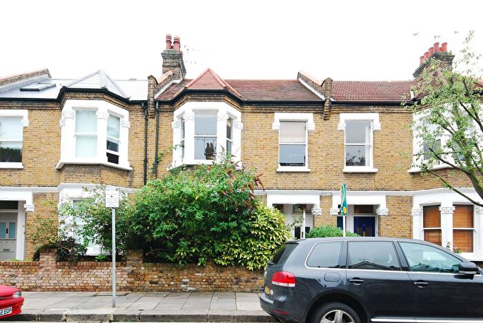 2 Bedroom Maisonette To Rent In Eynham Road, North Kensington, London, W12