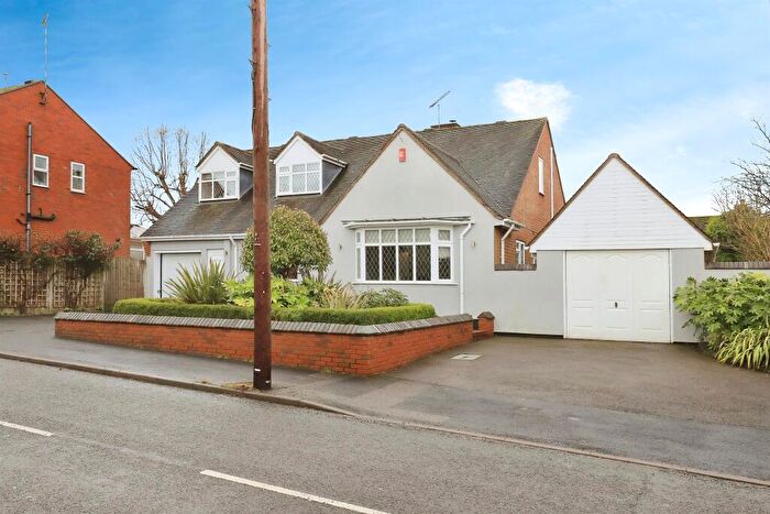 4 Bedroom Detached Bungalow For Sale In Belbroughton Road, Blakedown, Kidderminster, DY10