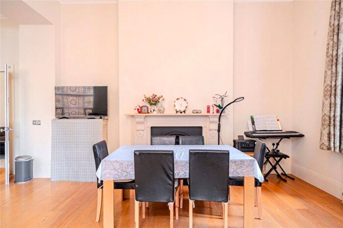 2 Bedroom Apartment To Rent In Sion Place, Clifton, Bristol, BS8