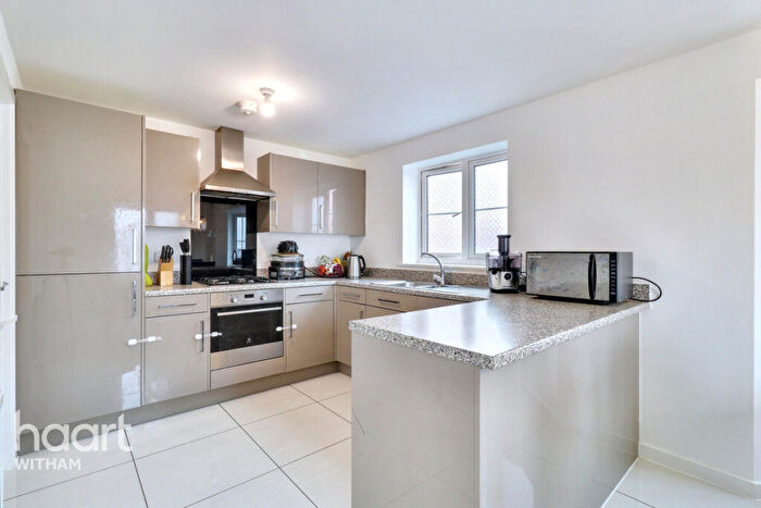 3 Bedroom Detached House For Sale In Heybridge Woods View, Heybridge, CM9
