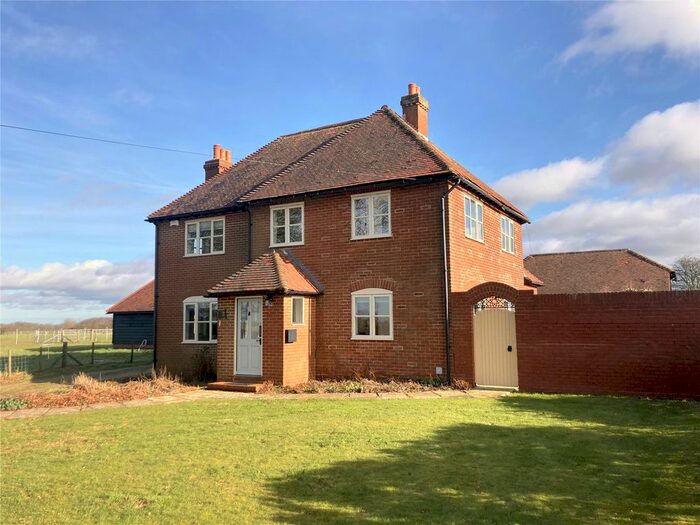 3 Bedroom Country House To Rent In Hastingleigh, Ashford, Kent, TN25