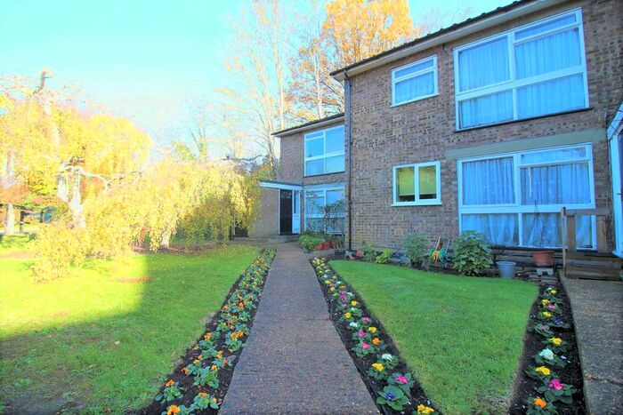 1 Bedroom Flat To Rent In Watling Street, Radlett WD7