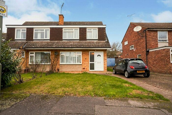 4 Bedroom Semi-Detached House To Rent In Nobles Way, Egham, Surrey, TW20