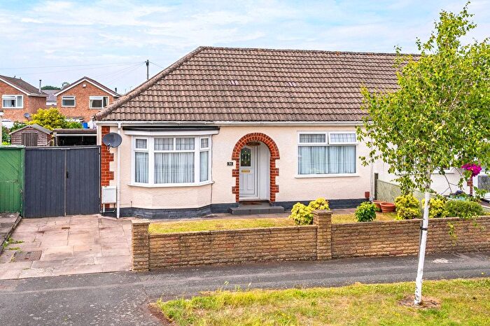 2 Bedroom Bungalow For Sale In Rowan Crescent, Bradmore, Wolverhampton, West Midlands, WV3
