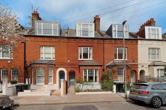 5 Bedroom Property To Rent In Kersley Street, London, SW11