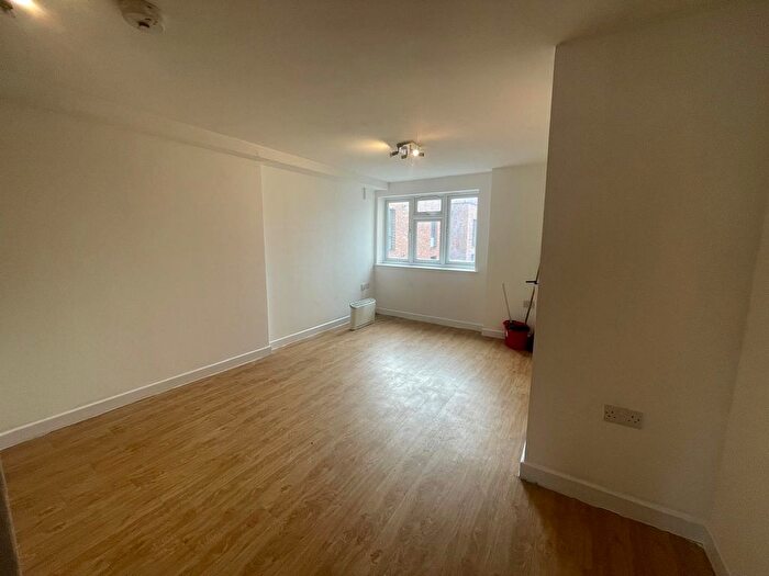 2 Bedroom Flat To Rent In High Street, Harrow, HA3