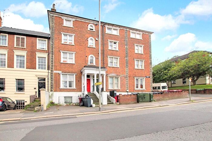 Studio To Rent In Castle Hill, Reading, Berkshire, RG1